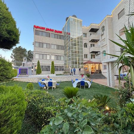 Al Farooq Hotel Apartments Ammán Kültér fotó