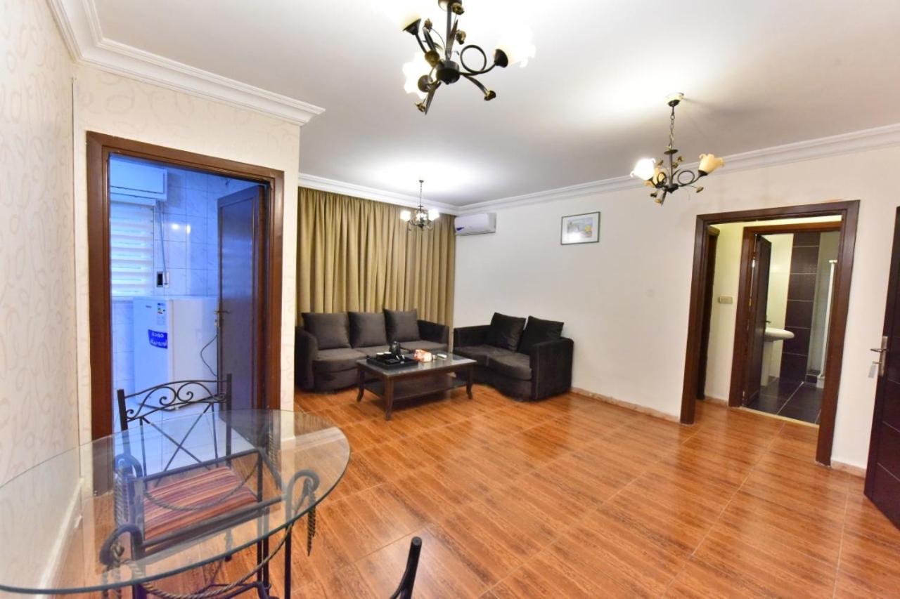 Al Farooq Hotel Apartments Ammán Kültér fotó