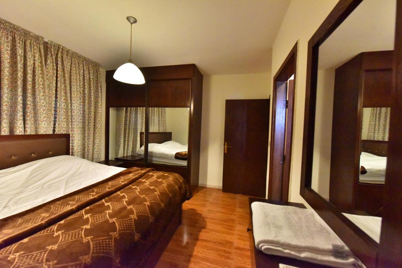 Al Farooq Hotel Apartments Ammán Kültér fotó